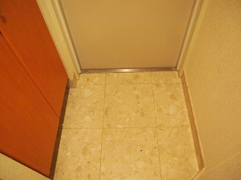 物件内観写真4　(別号室参照写真)