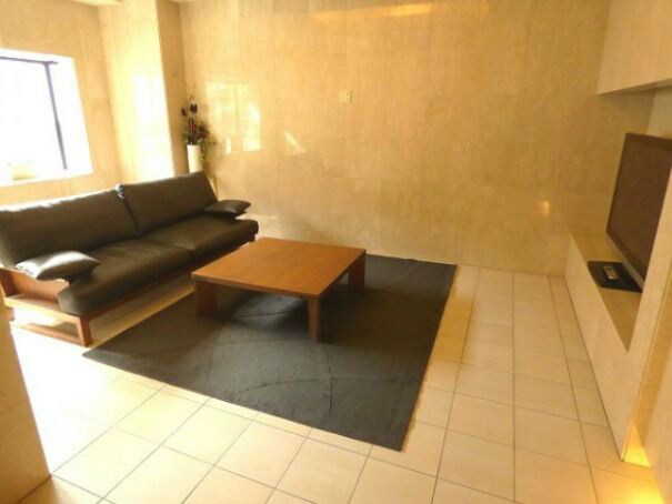 物件外観写真2　(　)