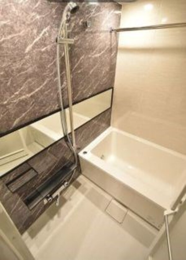 浴室(別号室参照)