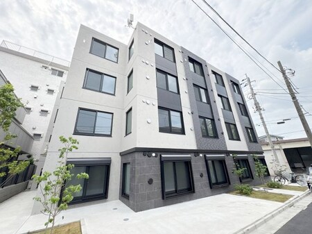 ジェノヴィア新高円寺外観写真