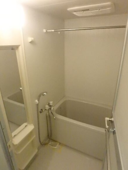 物件内観写真16　(別号室参考写真)