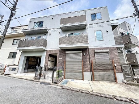 Montserrat Yoyogi Uehara外観写真