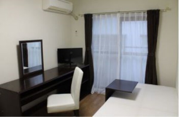 居室(別号室参考写真)