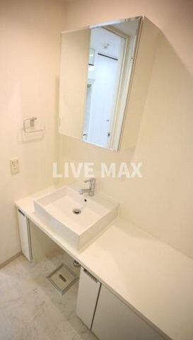 物件内観写真11　(別号室参考写真)