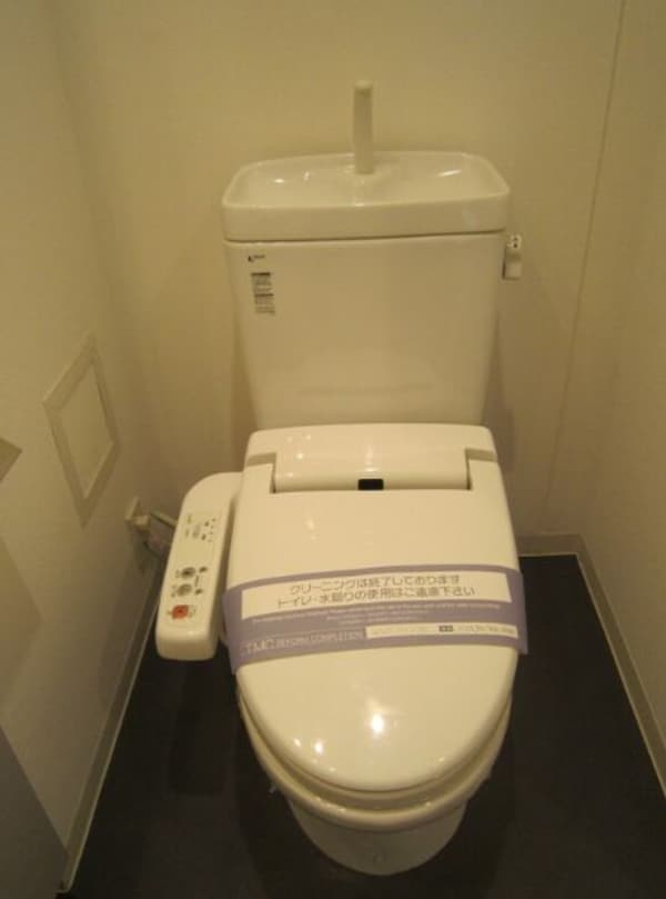 トイレ(別号室参考写真)