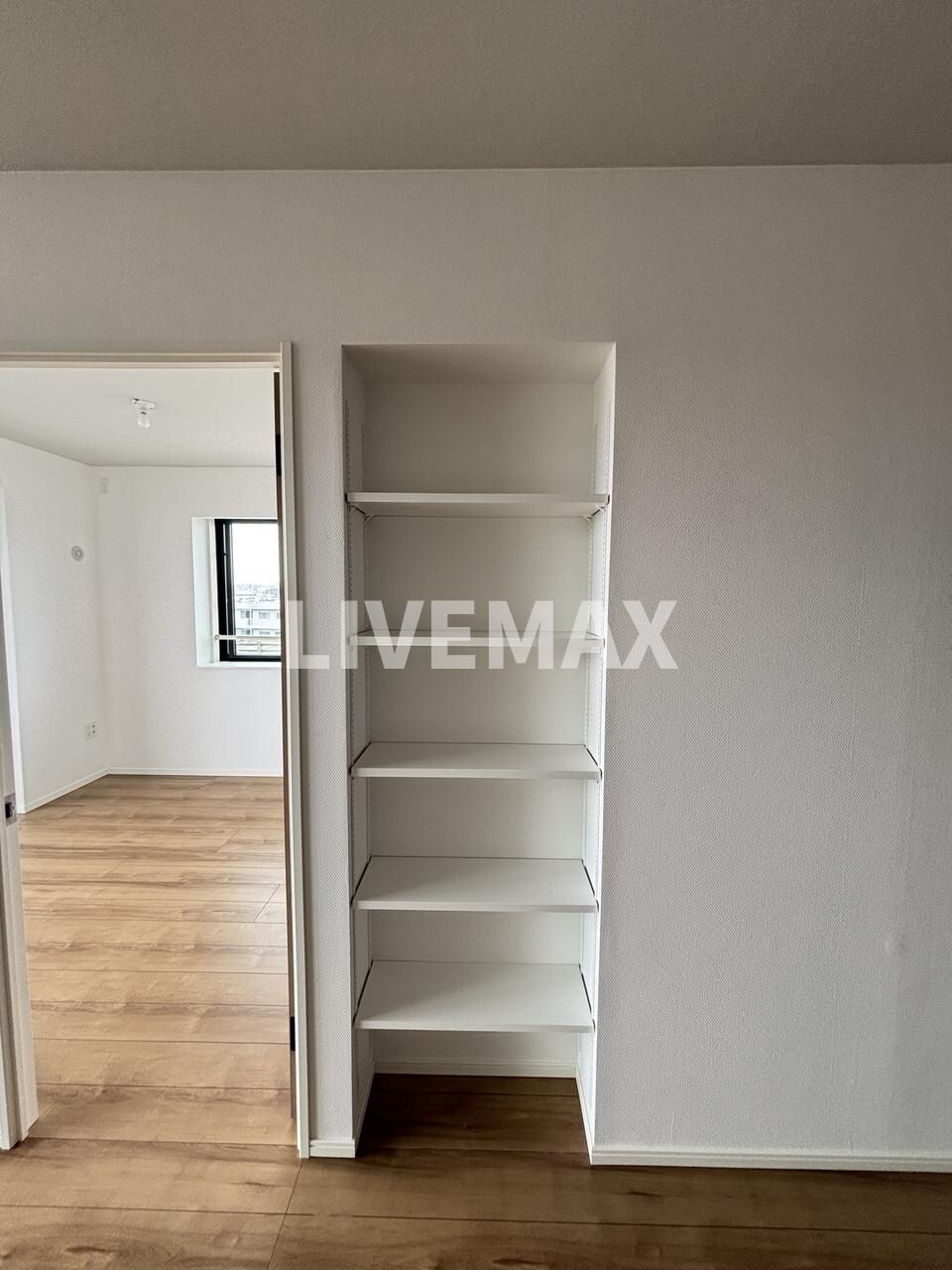 物件内観写真16　(※別号室参考写真)