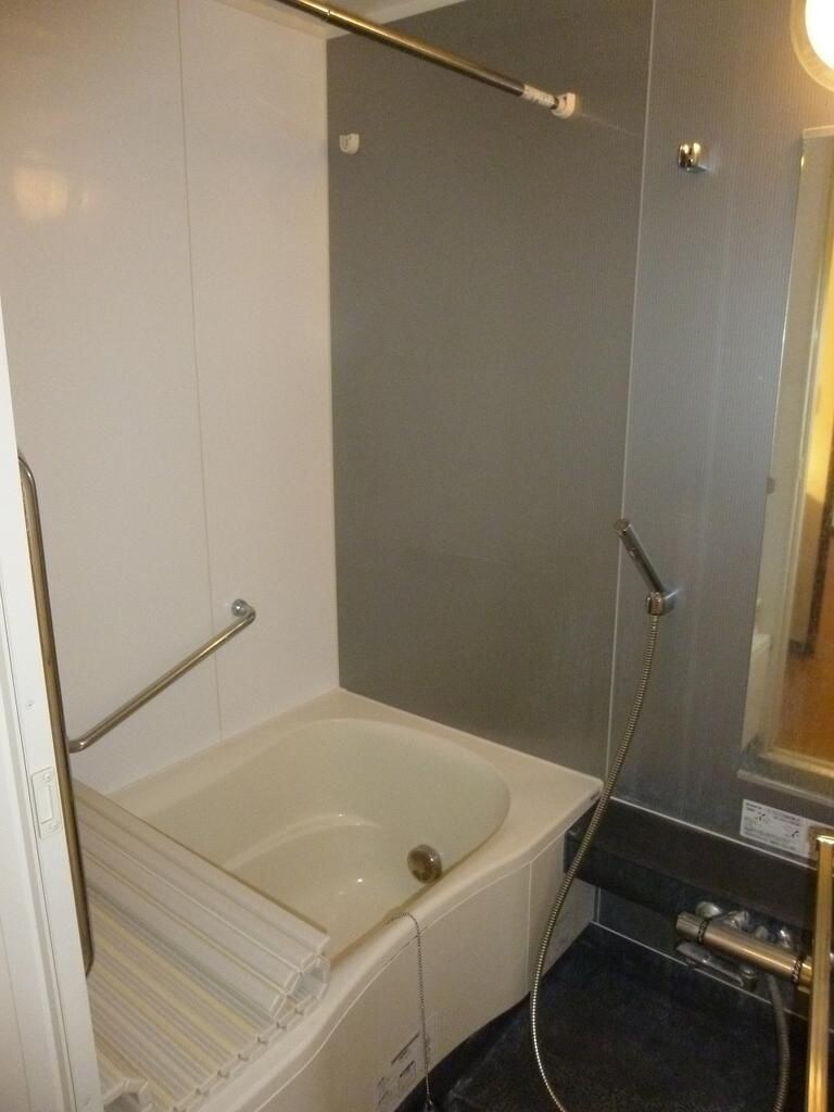 物件内観写真6　(別号室参考写真)