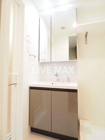 物件内観写真8　(別号室参考写真)