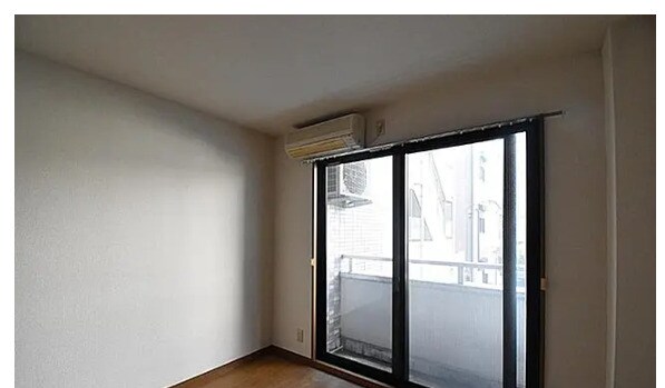 物件内観写真7　(別号室参考写真)