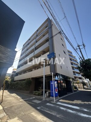 コンシェリア大森with外観写真