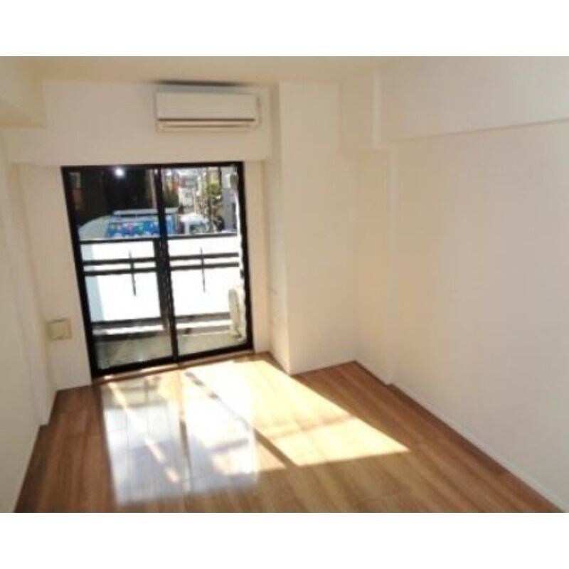 物件内観写真5　(別号室参考写真)