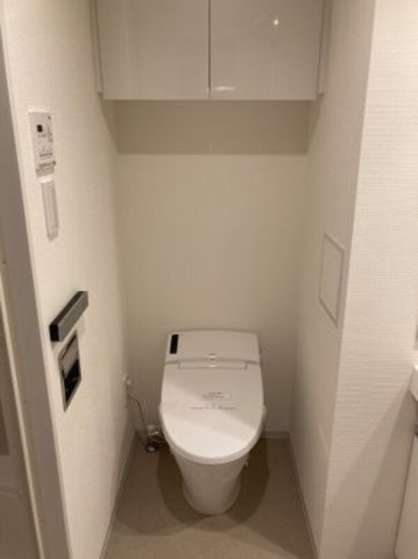 トイレ(シンプルで使いやすいトイレです)