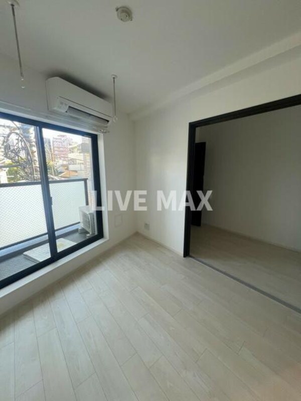 居室(別号室参考写真)