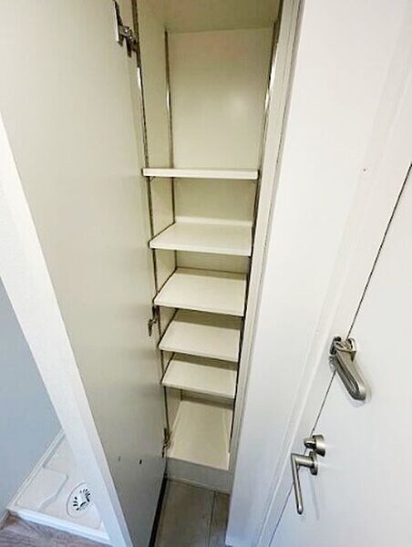 物件内観写真16　(別号室参考写真)