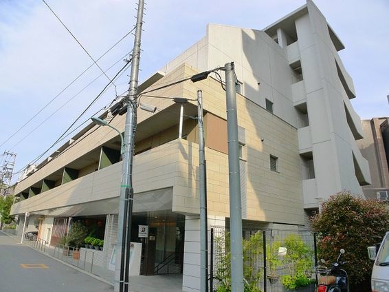 物件外観写真1　(　★《見学予約受け付け中》設備充実のハイグレード賃貸マンショ)