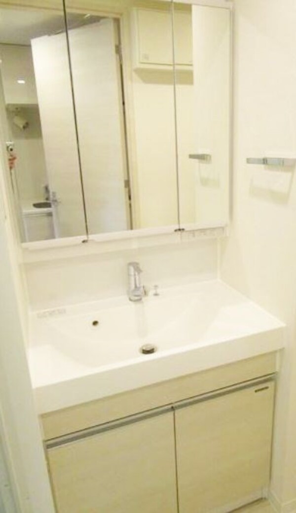 洗面・脱衣所(★設備充実の分譲型賃貸マンション★)