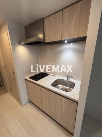 物件内観写真7　(別号室のためフローリングが異なります。)