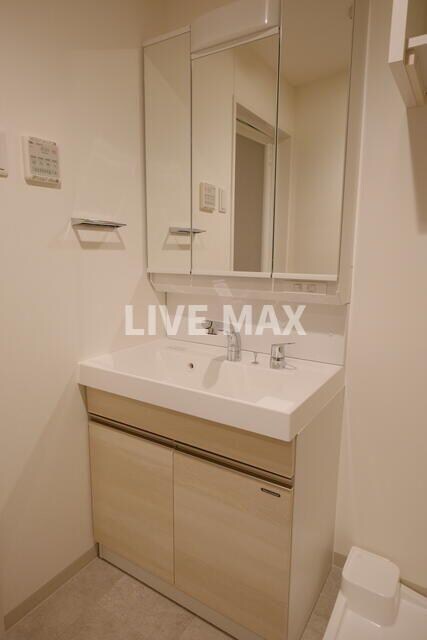 物件内観写真9　(別号室参考写真)