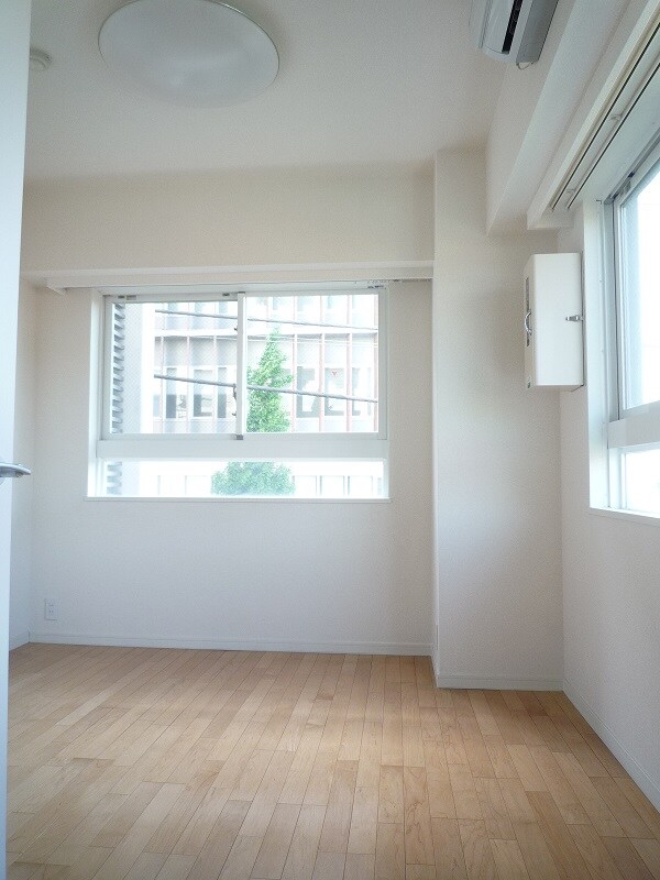 物件内観写真4　(別号室参考写真)