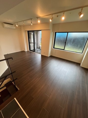 物件内観写真11　(別号室参照)