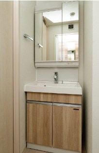 物件内観写真12　(別号室の写真)