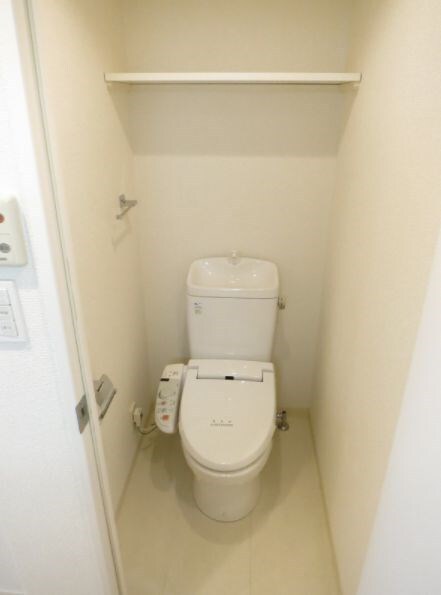 物件内観写真11　(別号室参考写真)