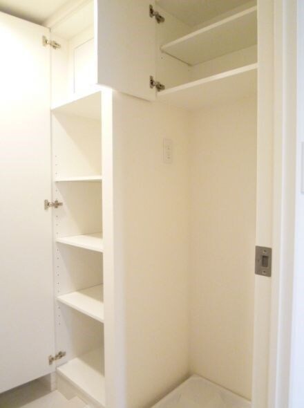 物件内観写真10　(別号室参考写真)