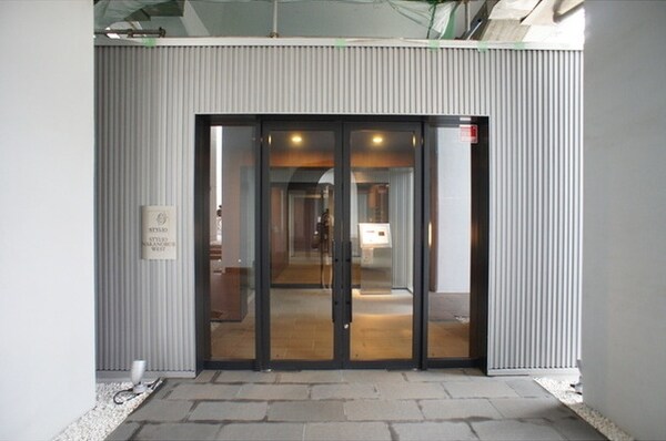 エントランス(別号室参考写真)