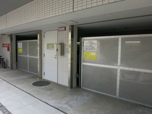 駐車場(★《見学予約受け付け中》設備充実のハイグレード賃貸マンション)