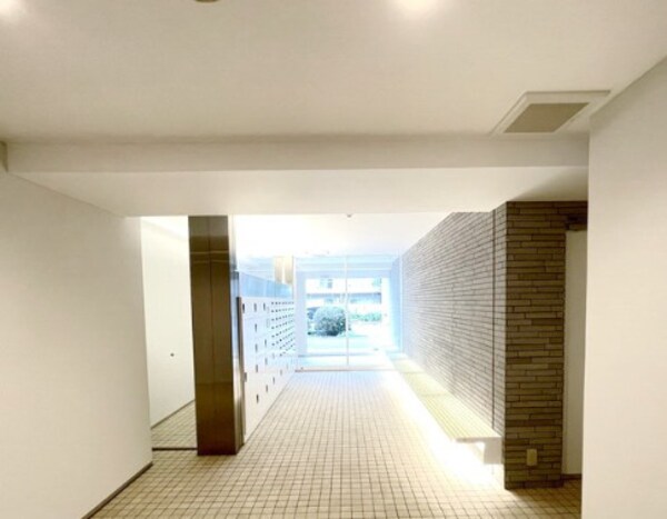 ロビー・ラウンジ