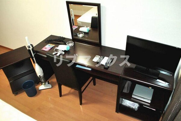 その他(備え付け家具備品（同仕様）)