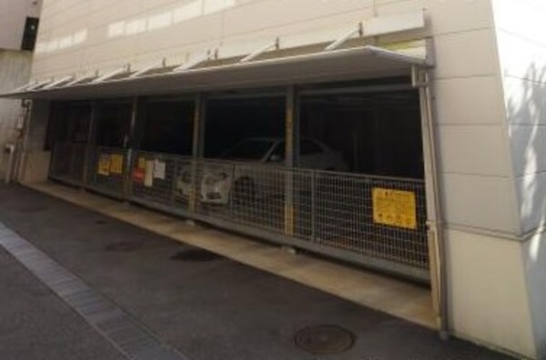 駐車場(★設備充実のハイグレード賃貸マンションです。お気軽にお問合せ)