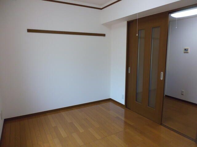 物件内観写真3　(別号室参考写真)