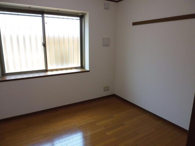 物件内観写真4　(別号室参考写真)