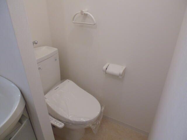 物件内観写真8　(別号室参考写真)