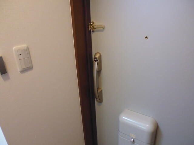 物件内観写真10　(別号室参考写真)