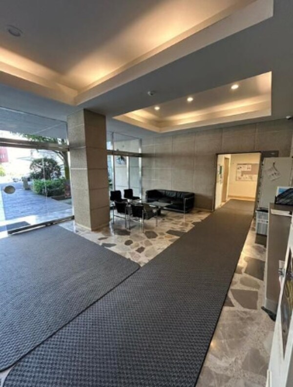 ロビー・ラウンジ