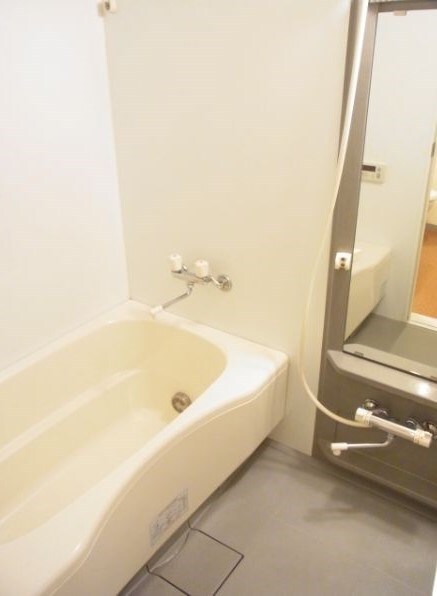 物件内観写真8　(別号室参考写真)