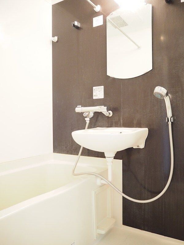 物件内観写真6　(別号室参考写真)