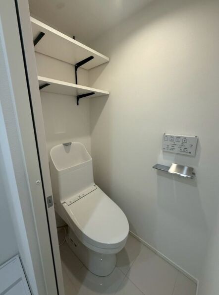 物件内観写真15　(別号室参考写真)