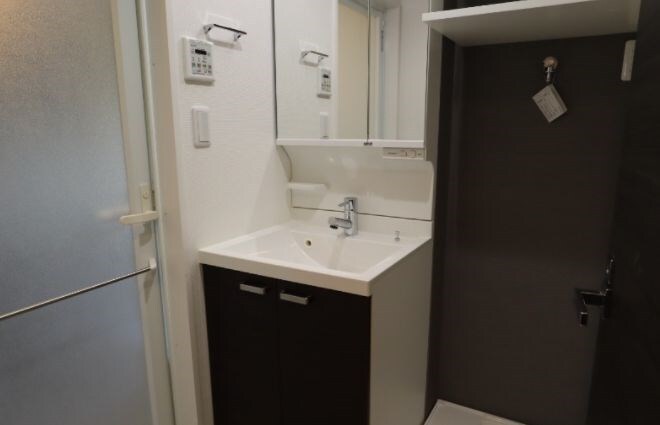 物件内観写真10　(別号室参考写真)