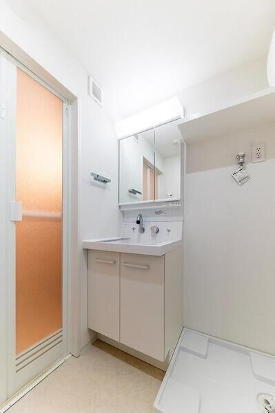 物件内観写真8　(別号室参考写真)