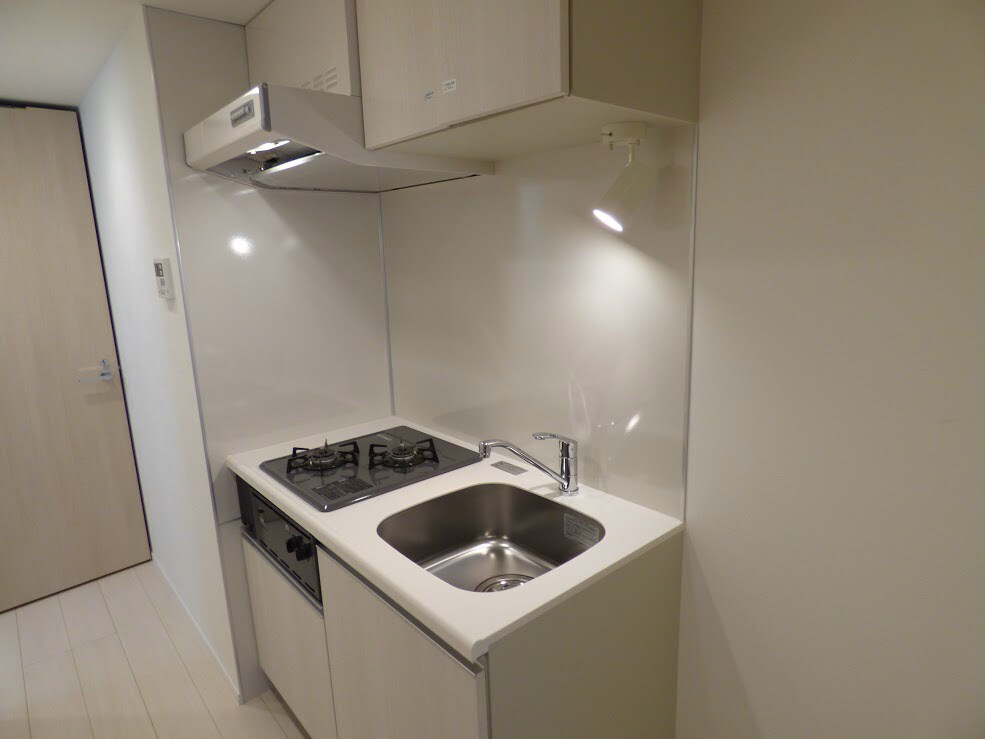 物件内観写真5　(家具家電付きセットアップ賃貸。カバン1つで入居出来るため楽チ)