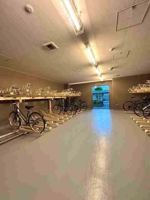 物件内観写真17　(駐輪場)