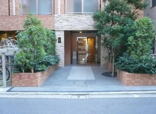 エントランス(正面玄関)