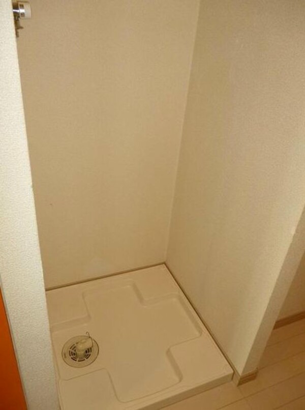 建物設備(洗濯機置場)