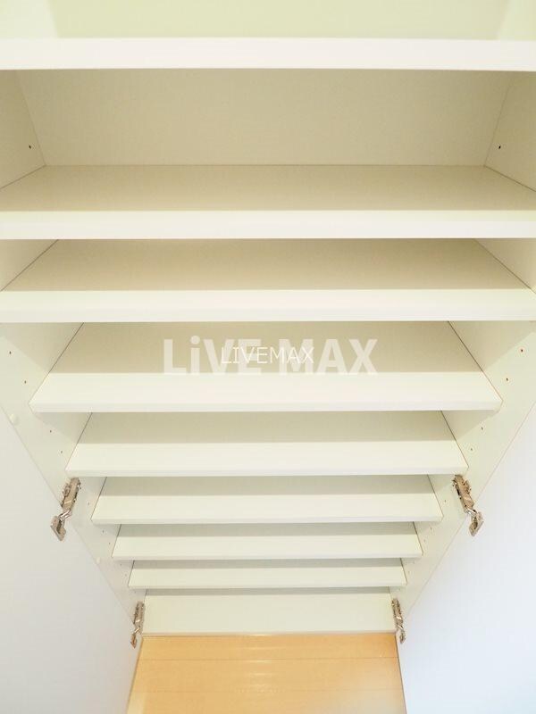 玄関(礼金0ヶ月)