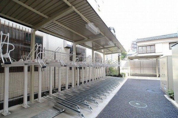 駐車場(駐輪場)