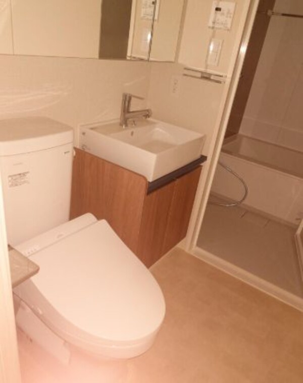 トイレ(別号室参考写真)