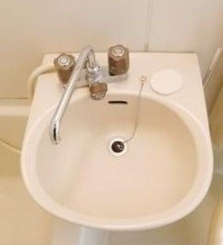 物件内観写真15　(3点ユニット・洗面台あり)